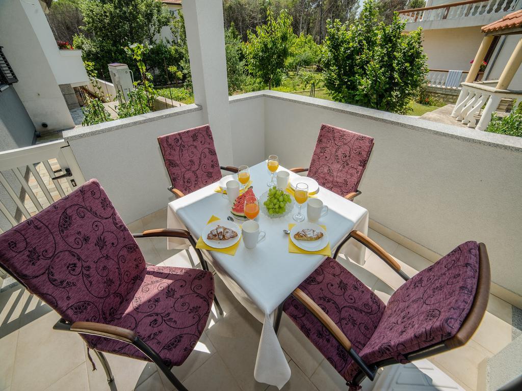 Apartments Dalmatia (Adults Only) Privlaka  Eksteriør billede