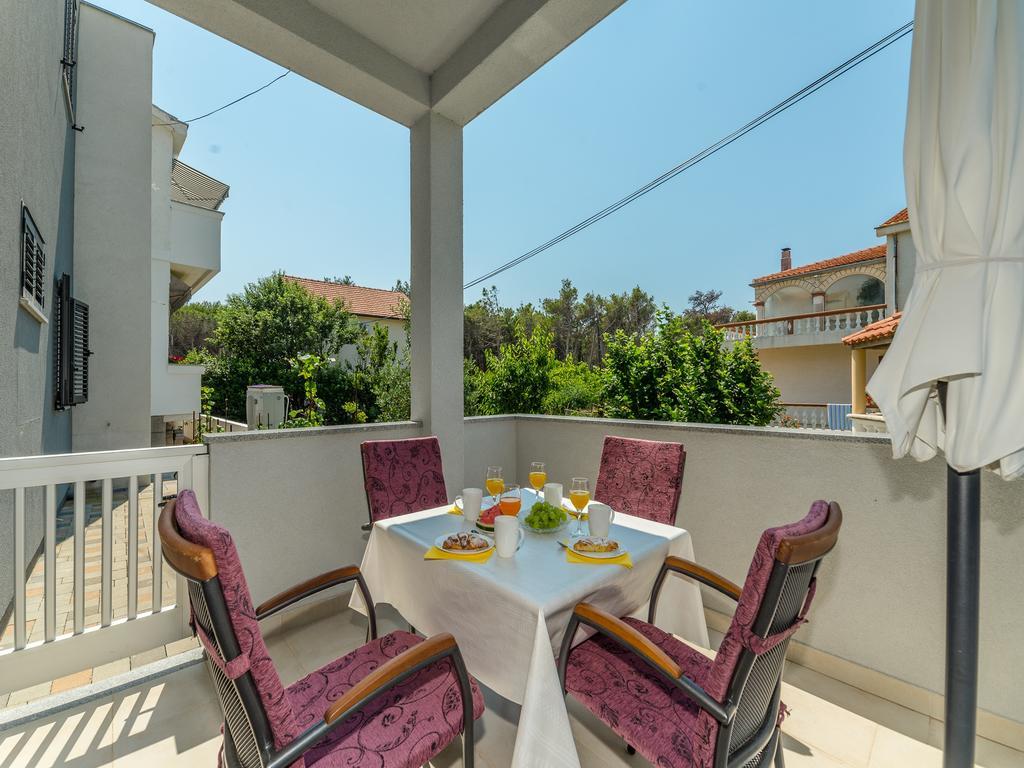 Apartments Dalmatia (Adults Only) Privlaka  Eksteriør billede
