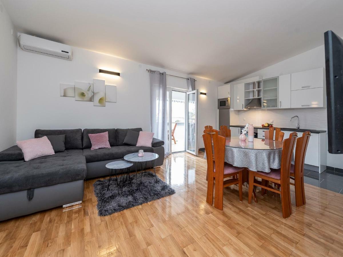 Apartments Dalmatia (Adults Only) Privlaka  Eksteriør billede